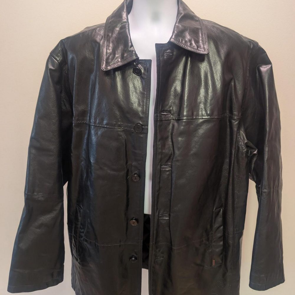 Black leather jacket with a vintage vibe #leather